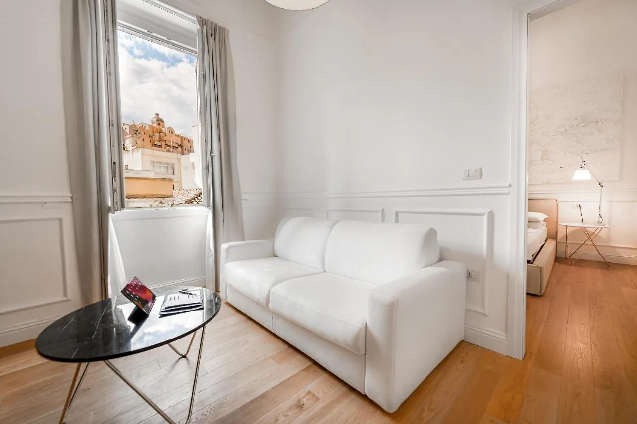 Pley Boutique Del Centro Hotel Cagliari Casa de hóspedes